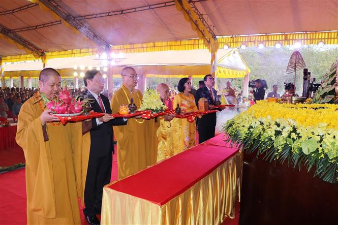 2019年沛顶寺庙会开庙仪式。越通社记者宁德方 摄