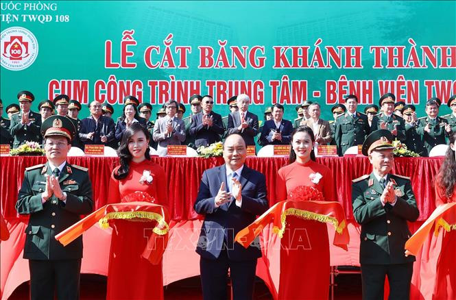 阮春福总理出席108号中央军队医院主体楼群竣工剪彩仪式。越通社记者 统一 摄