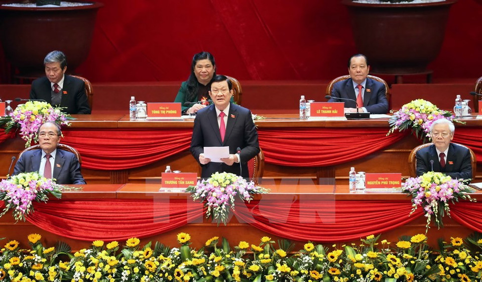 张晋创主席主持闭幕会。（图片来源：越通社）