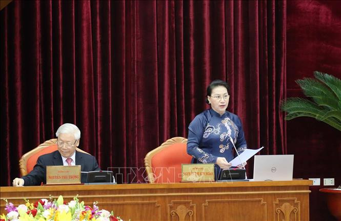 越共中央政治局委员、国会主席阮氏金银主持开幕式。越通社记者 智勇 摄