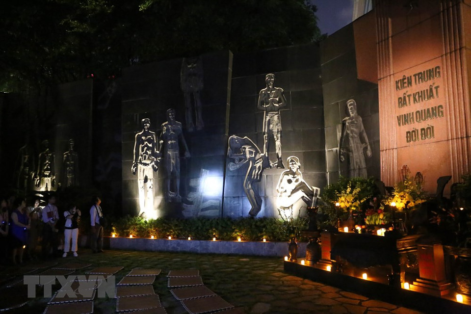 火炉监狱遗迹区中革命战士的纪念台。越通社记者 黄敬 摄