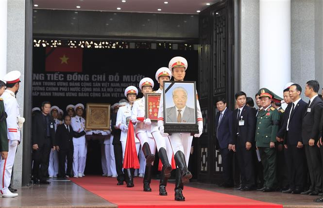 原越共中央总书记杜梅追悼会在河内隆重举行。越通社记者 摄