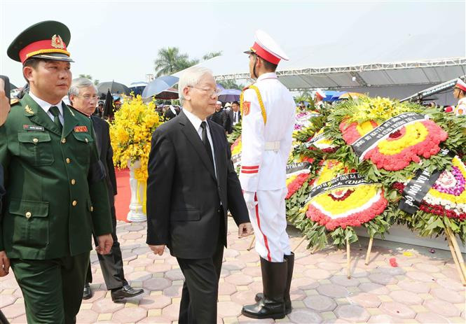 越共中央总书记阮富仲出席安葬仪式。越通社记者尹晋 摄