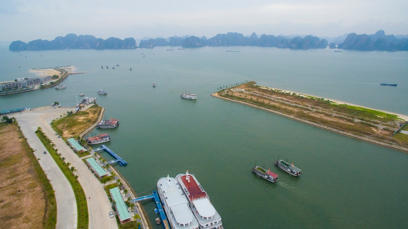 巡州国际客运港是越南最大人工港。（图片来源：广宁报）