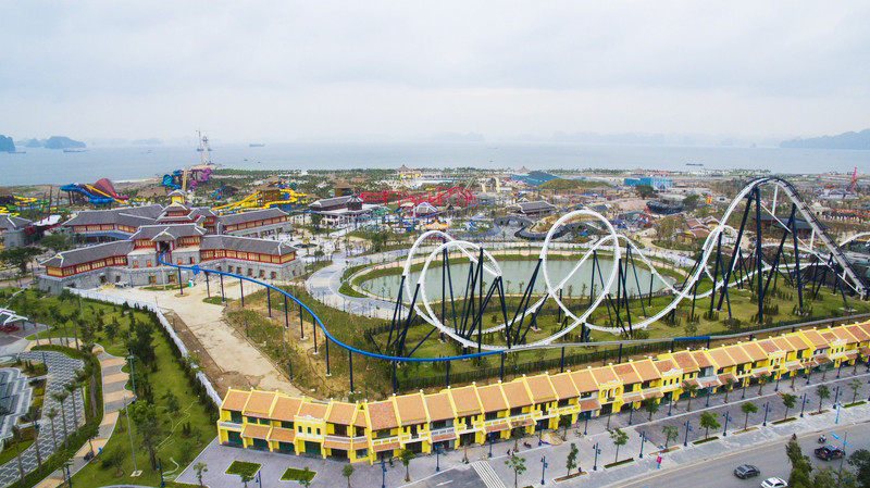 下龙乐园项目共有许多惊险刺激的游戏。（图片来源：广宁报）