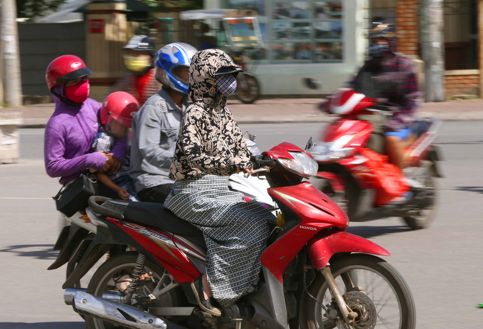 北部平原各省和中部各省天气十分炎热。越通社记者 尹俊 摄