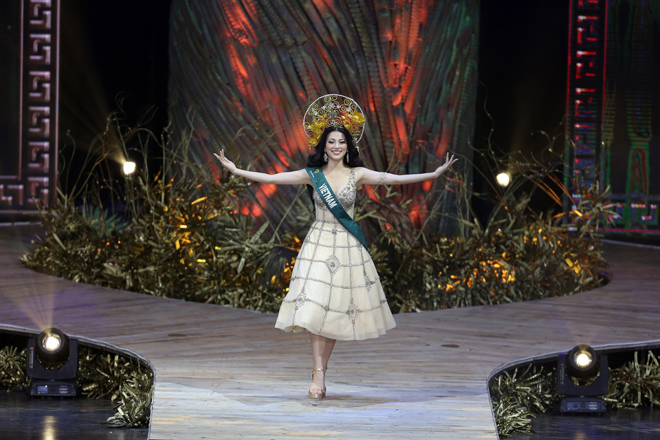 越南佳丽阮芳庆。图自越通社