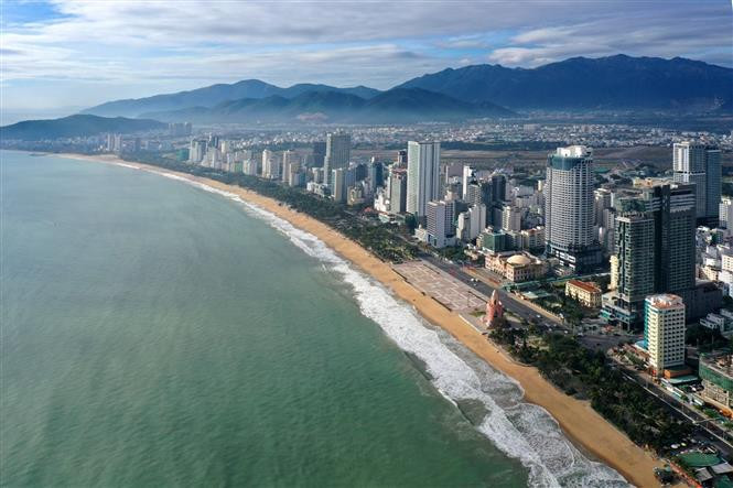 号称“远东之珠”的芽庄是颇具国内外游客喜爱的旅游目的地。图自越通社