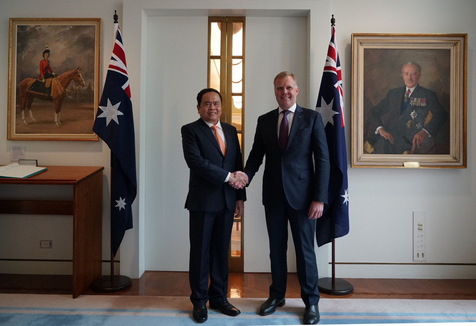 陈青敏与澳大利亚众议院议长托尼•史密斯（Tony Smith）。（图片来源：越通社）