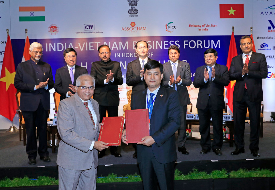 越南国家主席陈大光出席双方合作文件移交仪式。越通社记者 彦创 摄