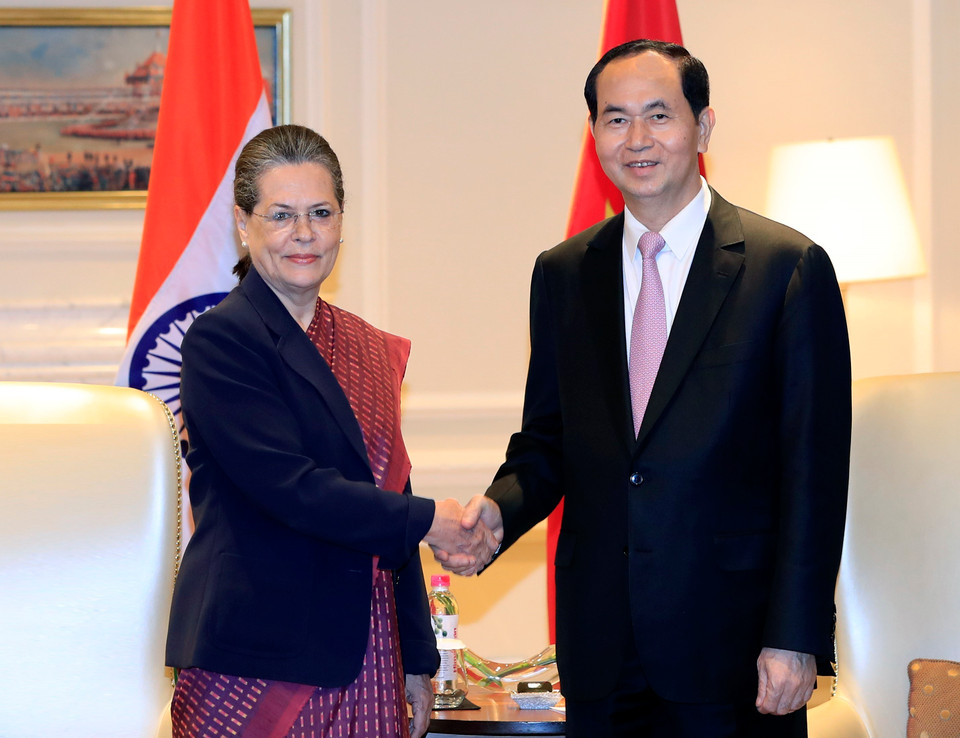 越南国家主席陈大光会见原印度国大党主席索尼娅·甘地。越通社记者 彦创 摄