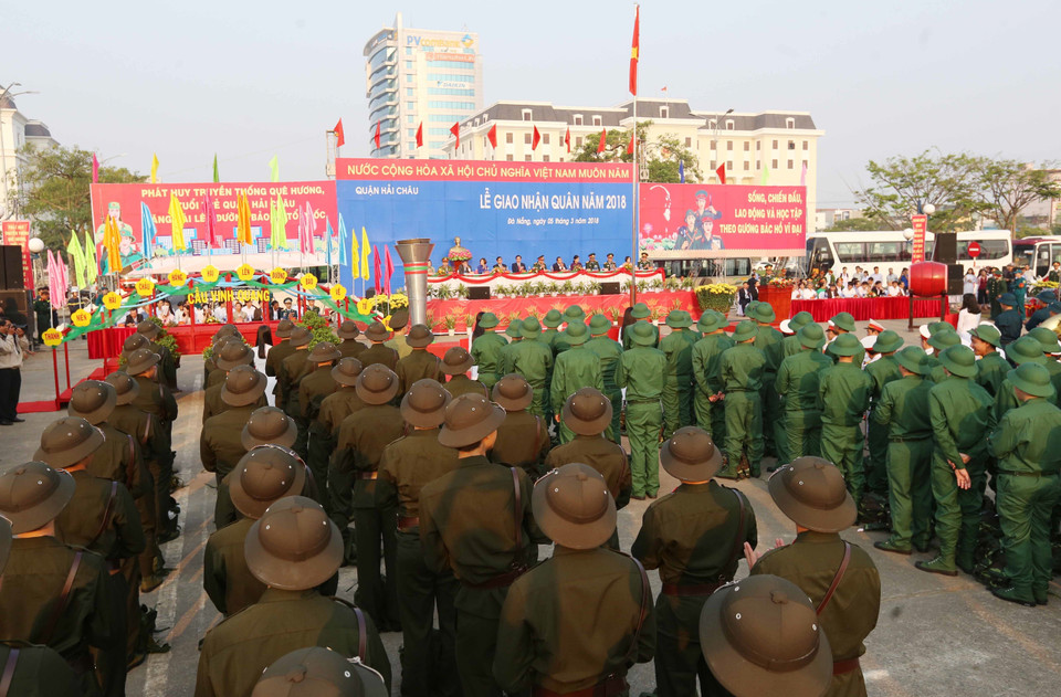 2018年度新兵入伍欢送仪式场景。（图片来源：越通社）