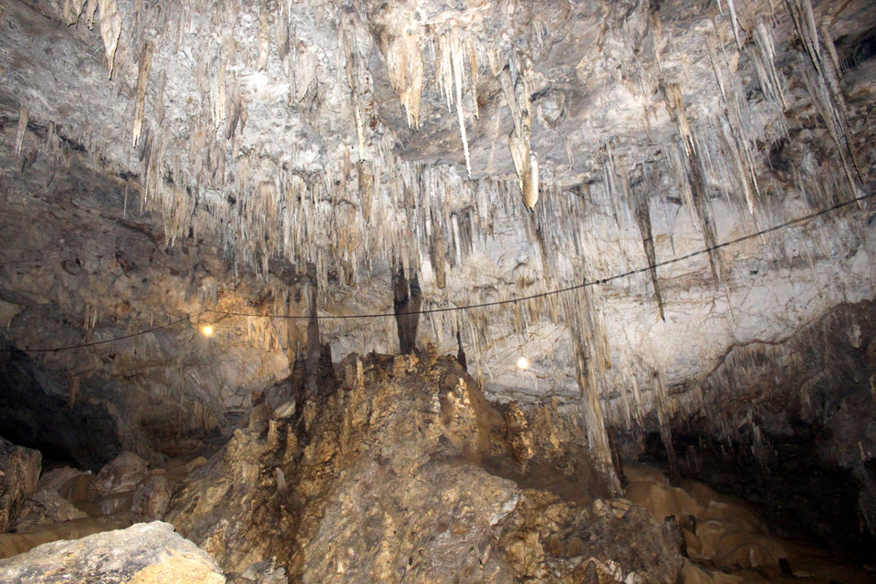 天堂洞的原始之美。越通社记者 功宣 摄