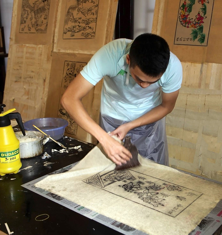 宣纸是特别的纸类，具有很强的耐久性。（图片来源：人民报）