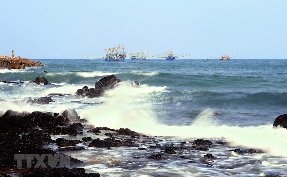 松门海滩早就成为吸引众多国内外游客的旅游景点。越通社记者湖桥 摄