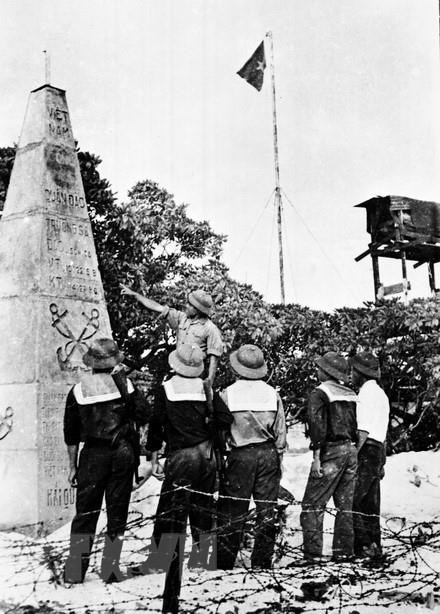 1975年4月29日，海军特工力量在刚获解放的长沙群岛。图自越通社