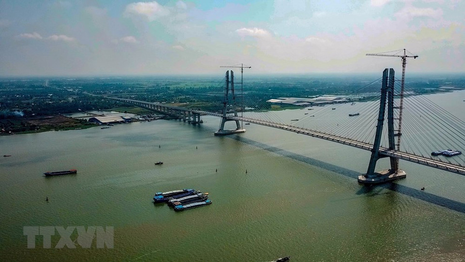 横跨后江的的万贡桥于2019年5月底正式竣工，这座桥是连接同塔省和芹苴市的吊桥。图自越通社