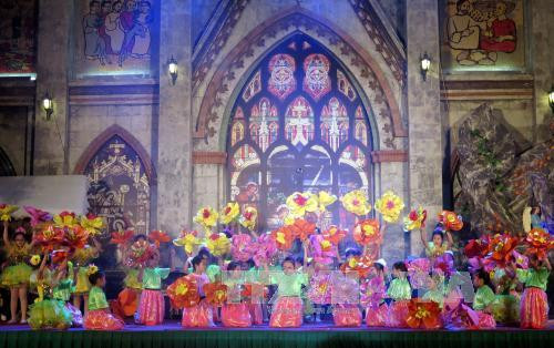 南定省大教堂文艺晚会（图片来源：越通