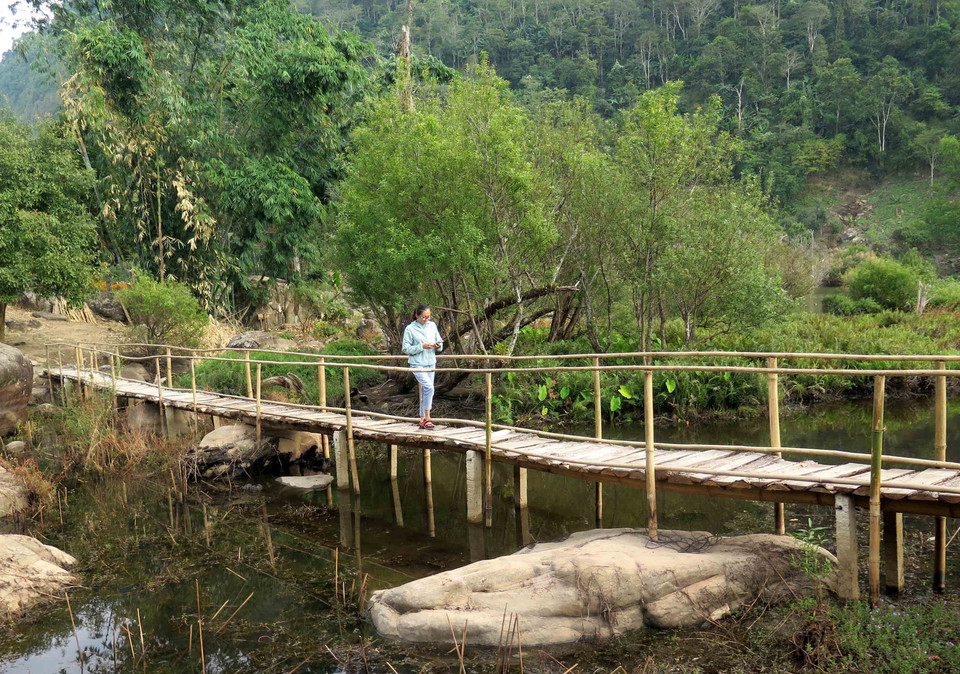 尽管海拔超过1000米，但浓幽湖一年四季从不干涸。越通社记者 春进 