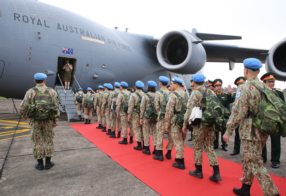 二号二级野战医院第一小组共有28名干部、人员，其中包括两名女干部。越通社记者 杨江 摄