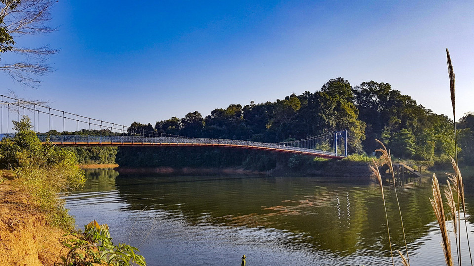 帕框湖秋天之美。（越通社记者 潘俊英 摄）