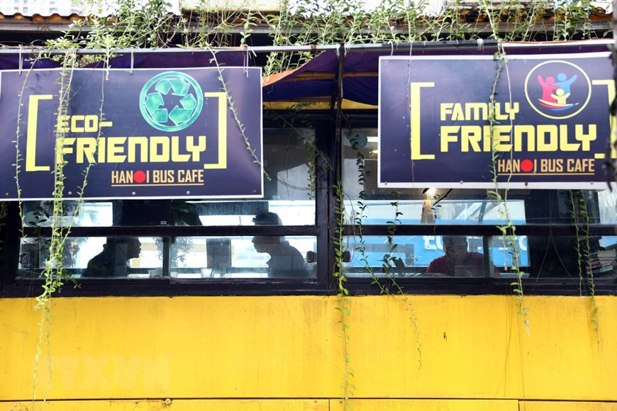 该特别咖啡馆正成为河东区年轻人的热门地址。（越通社记者 辉雄 摄）