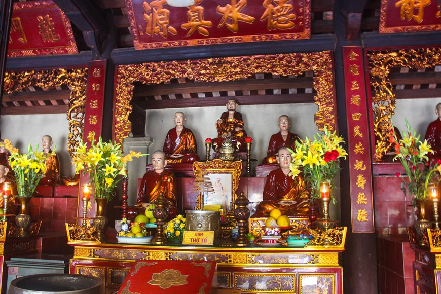 镇国寺位于西湖东岸，被视为河内最古老的寺庙，拥有1500年历史。图自Vietnam+