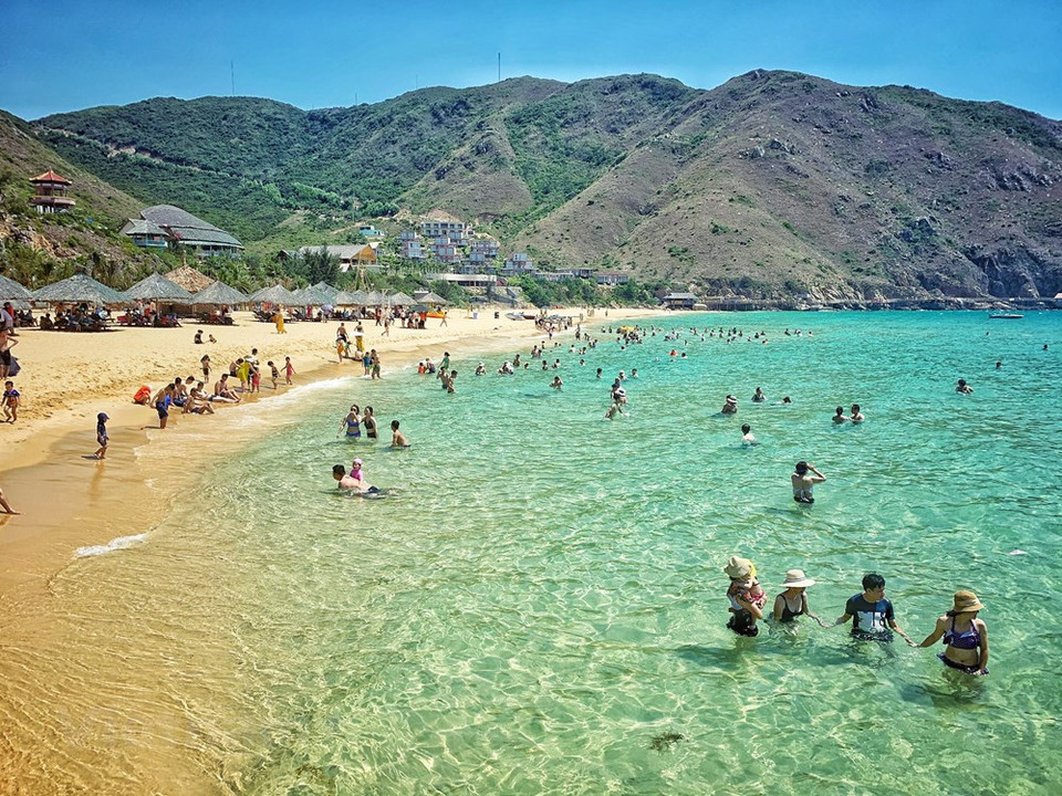 以白沙滩和蓝海水，麒咕被誉为越南的马尔代夫。图自Vietnam+