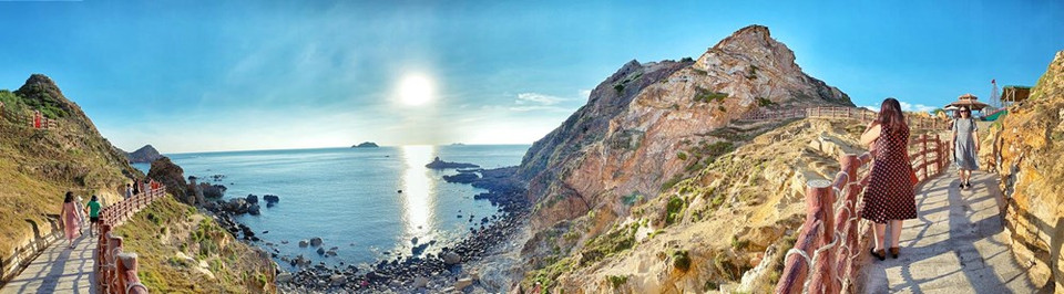 风侠全景美丽迷人。风侠参观票价格2.5万越盾/人。图自Vietnam+