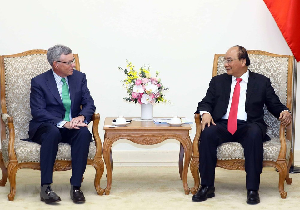 越南政府总理阮春福于2019年3月25日下午会见了美国Visa集团首席执行官阿尔弗雷德•凯利(Alfred Kelly)。越通社记者 统一 摄