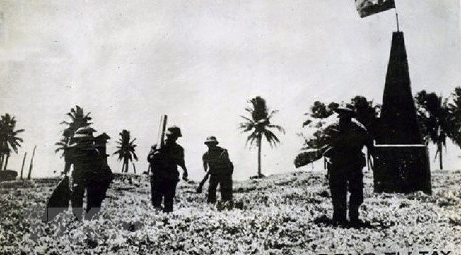 1975年4月29日，海军126号特工旅解放长沙岛。图片来源：越通社