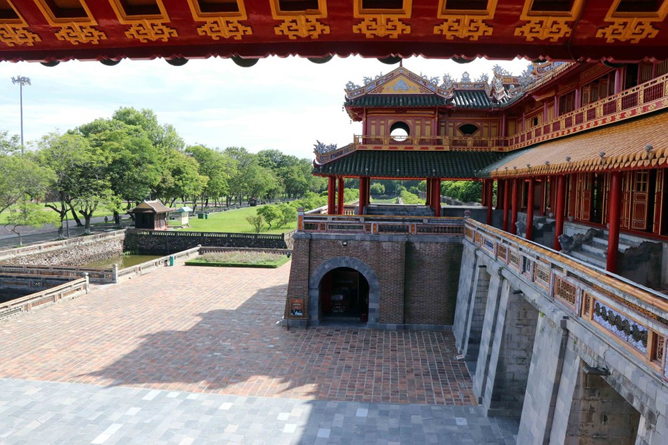 午门——古老顺化京都的象征，这里已见证国家许多重要事件，其中包括保大皇帝于1945年8月30日宣读退位诏书的重要事件。越通社记者 杜长 摄