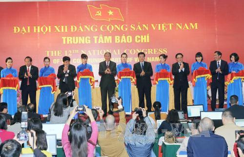 越共十二大新闻中心成立仪式在国家会议中心举行。（图片来源：越通社）