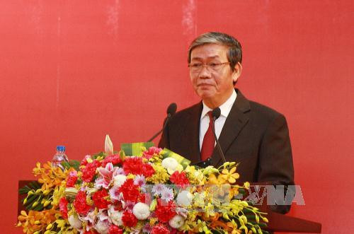 丁世兄在新闻发布会上发表讲话。（图片来源：越通社）