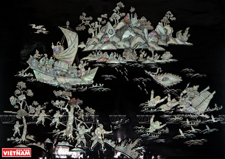 吴权打败南汉军的螺钿画。图自越通社