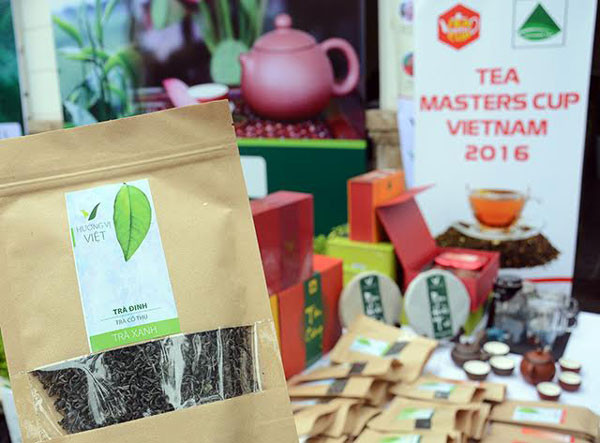 在2016年越南茶艺大师杯竞赛的框架内，越南茶叶协会还在还剑湖步行街空间举行泡茶活动，向人民和外国游客推介越南茶文化之美。