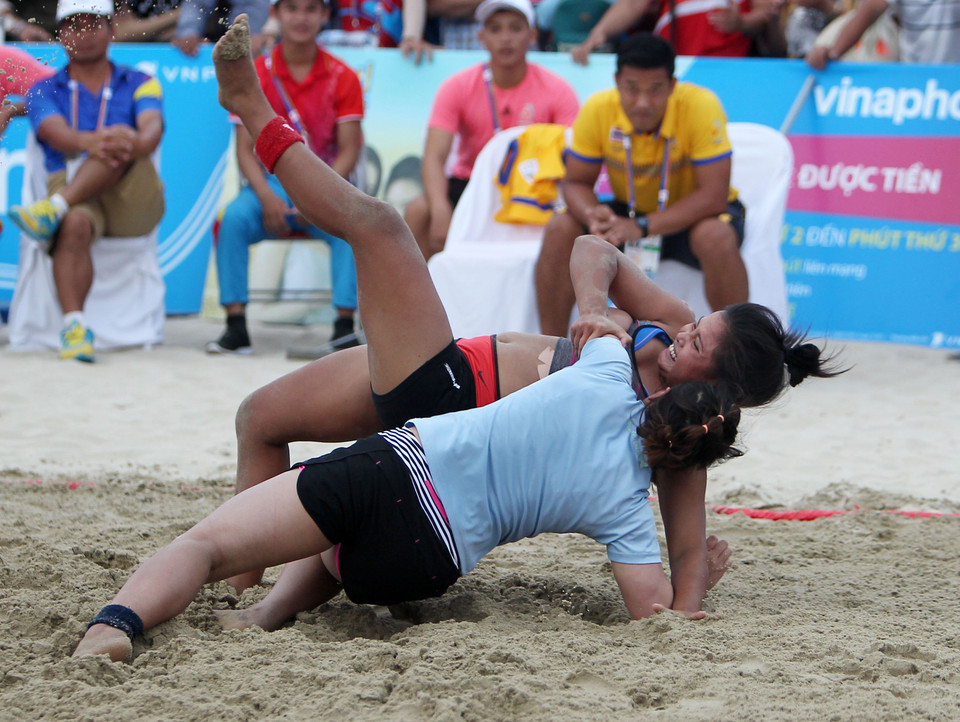 摔角赛项（图片来源：越通社）