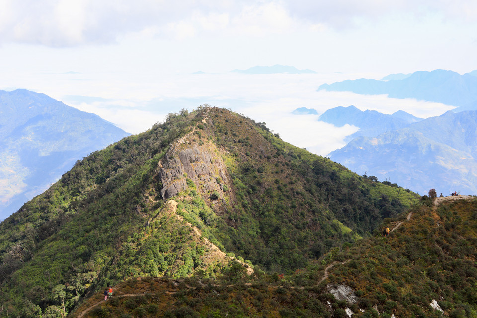 安沛省斜处山脉的雄伟景观。图自越通社/越南画报