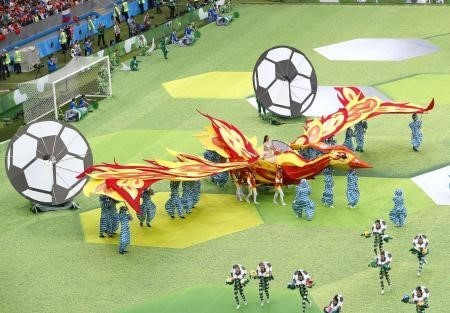 2018世界杯开幕式。（图片来源：日本共同社/越通社）