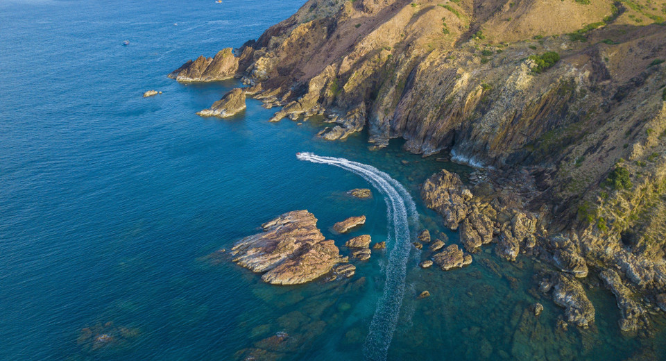 风峡是来归仁市旅游时游客不可错过的理想旅游目的地。图自越通社