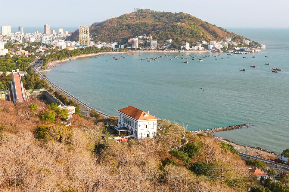 白营位于头顿市大山一侧，地址为头顿市第一区陈富街 4 号。图自 越通社/越南画报