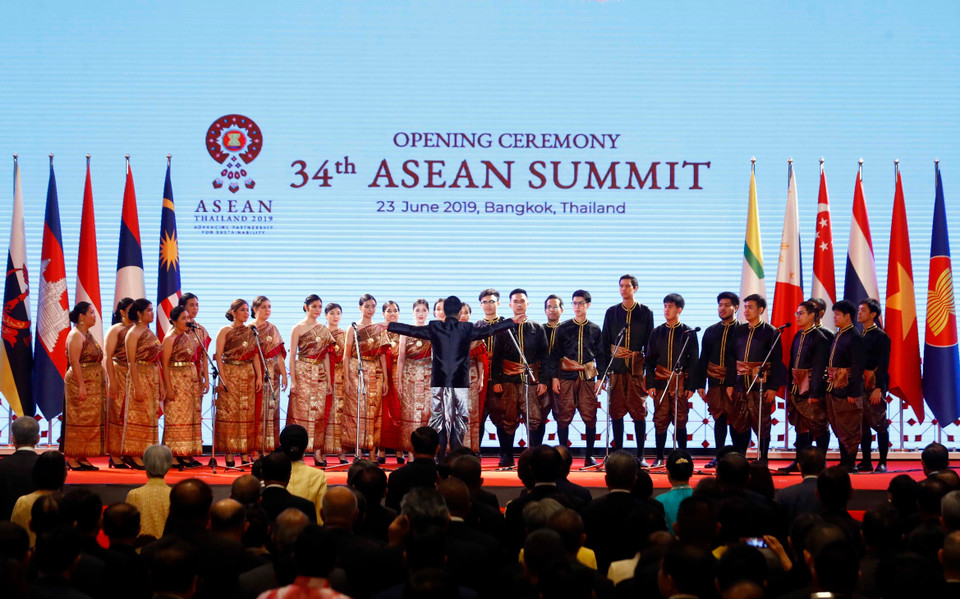 庆祝第34届东盟峰会开幕式的文艺节目。越通社记者 统一 摄