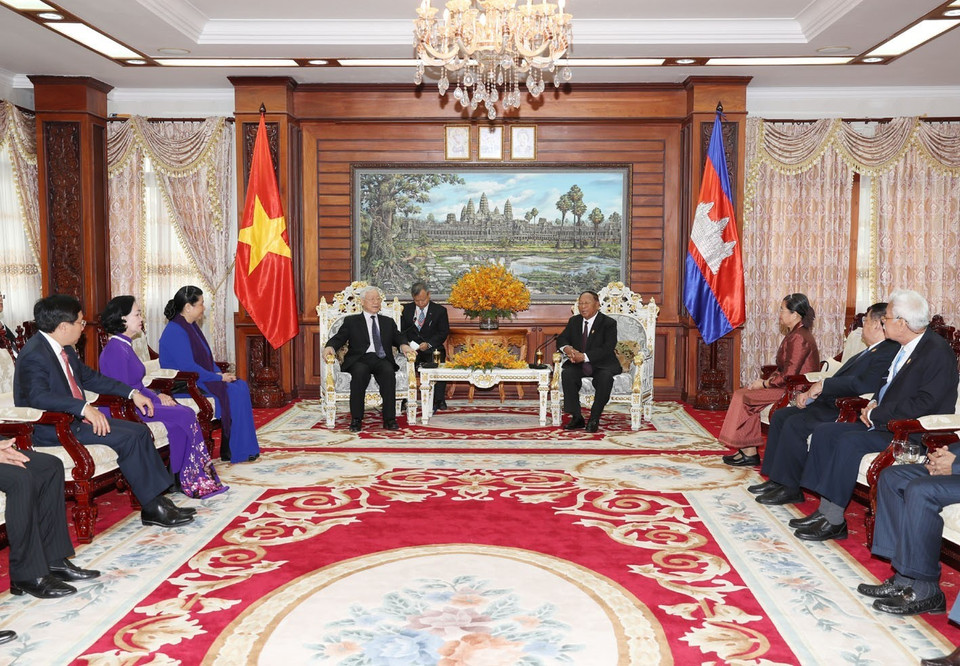 2019年2月26日，越共中央总书记、国家主席阮富仲会见柬埔寨国会主席韩桑林。图自越通社