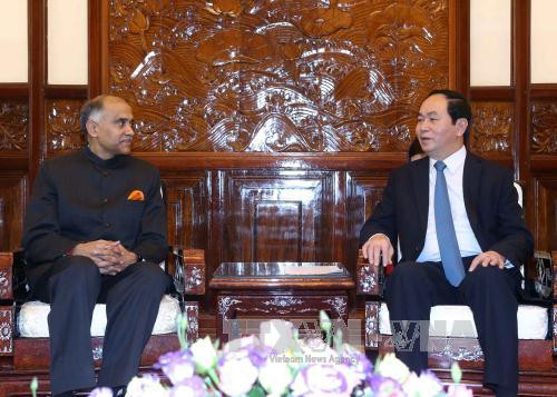  陈大光主席会见印度驻越南大使帕尔瓦塔纳尼·哈里什。