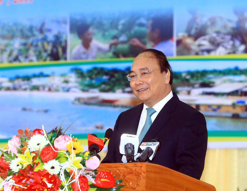 阮春福在会上发表讲话。(图片来源：越通社）