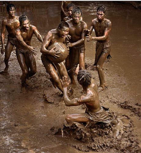 展览将于13日闭幕。