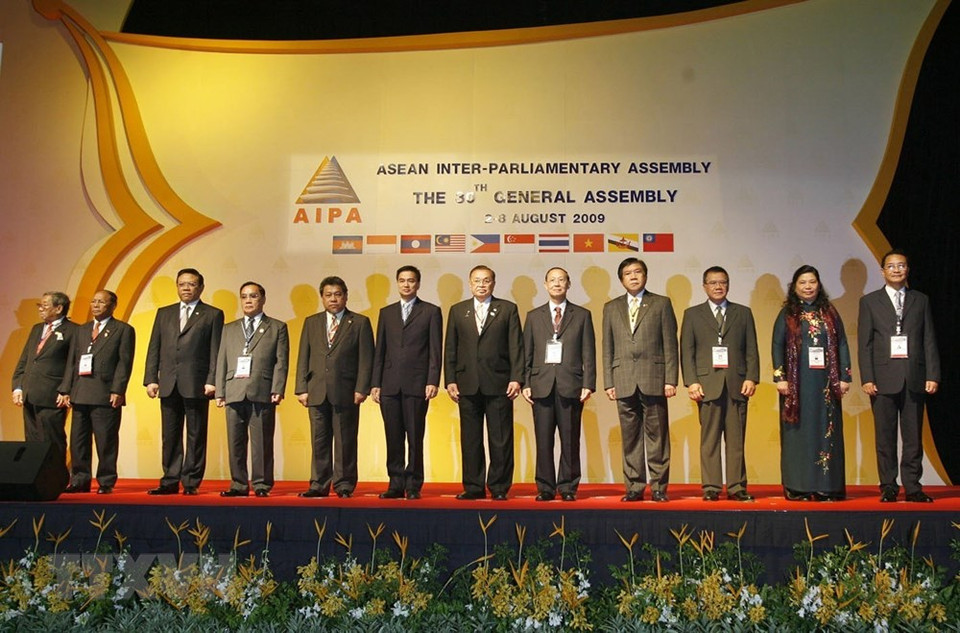 2009年8月4日越南国会副主席丛氏放出席在泰国帕提亚举行的第30届东盟议会联盟大会。越通社记者 智勇 摄