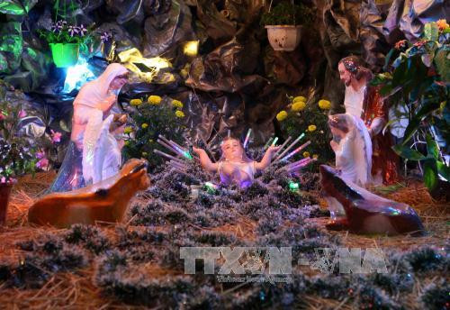 充满圣诞节气氛的场景（图片来源：越通社）