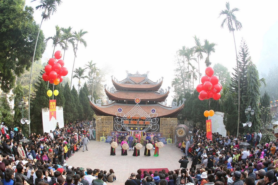  传统文艺表演（图片来源：越通社）