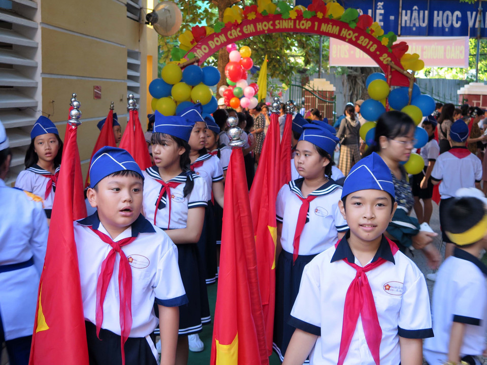 承天顺化省顺化市黎利小学2018-2019新学年开学典礼 越通社记者 国越 摄